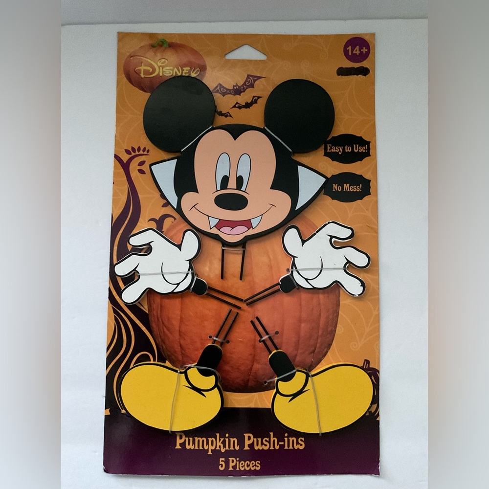 Disney Mickey Mouse Halloween Pumpkin Push Ins